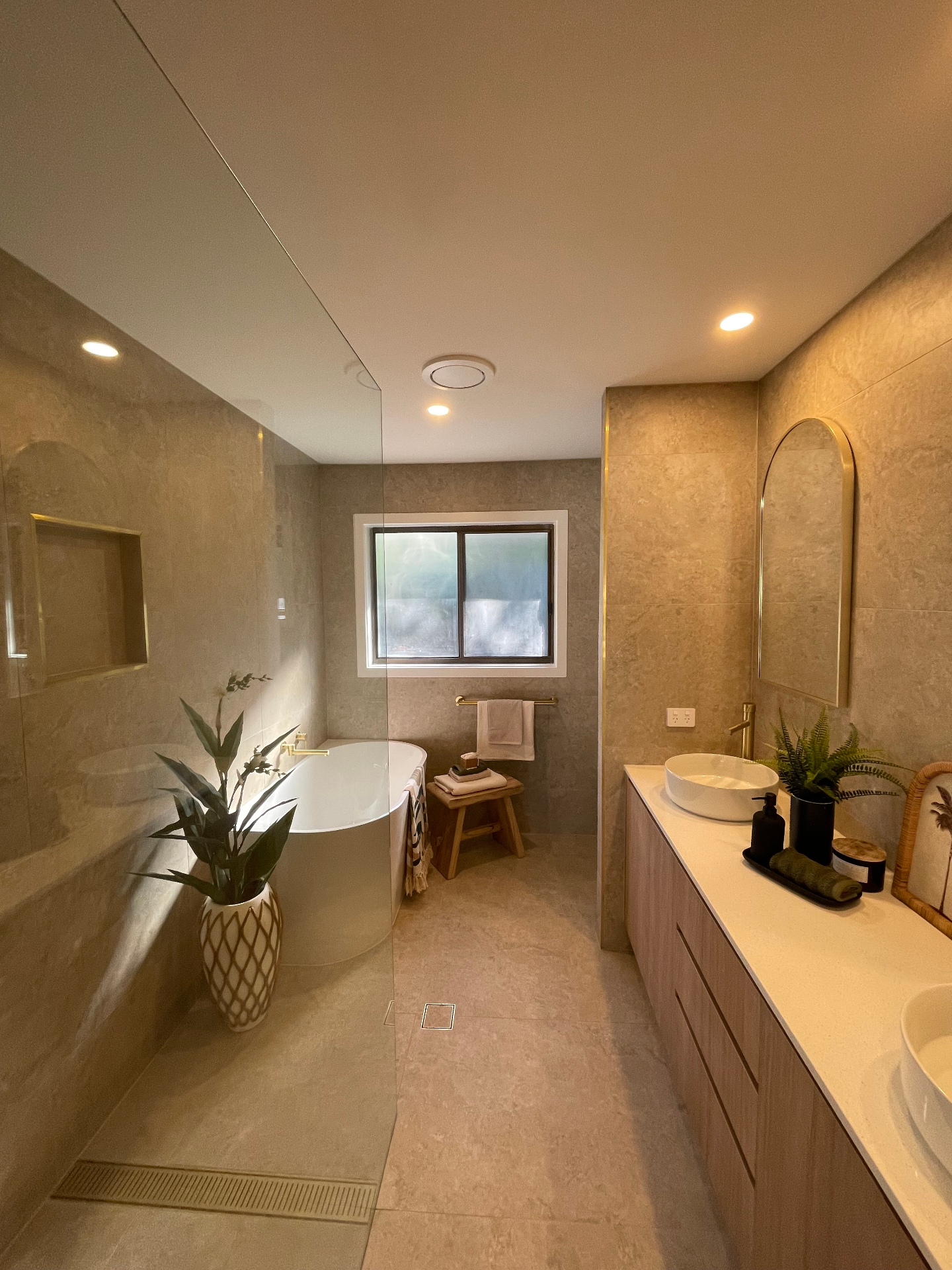 Freestanding Bath Retreat