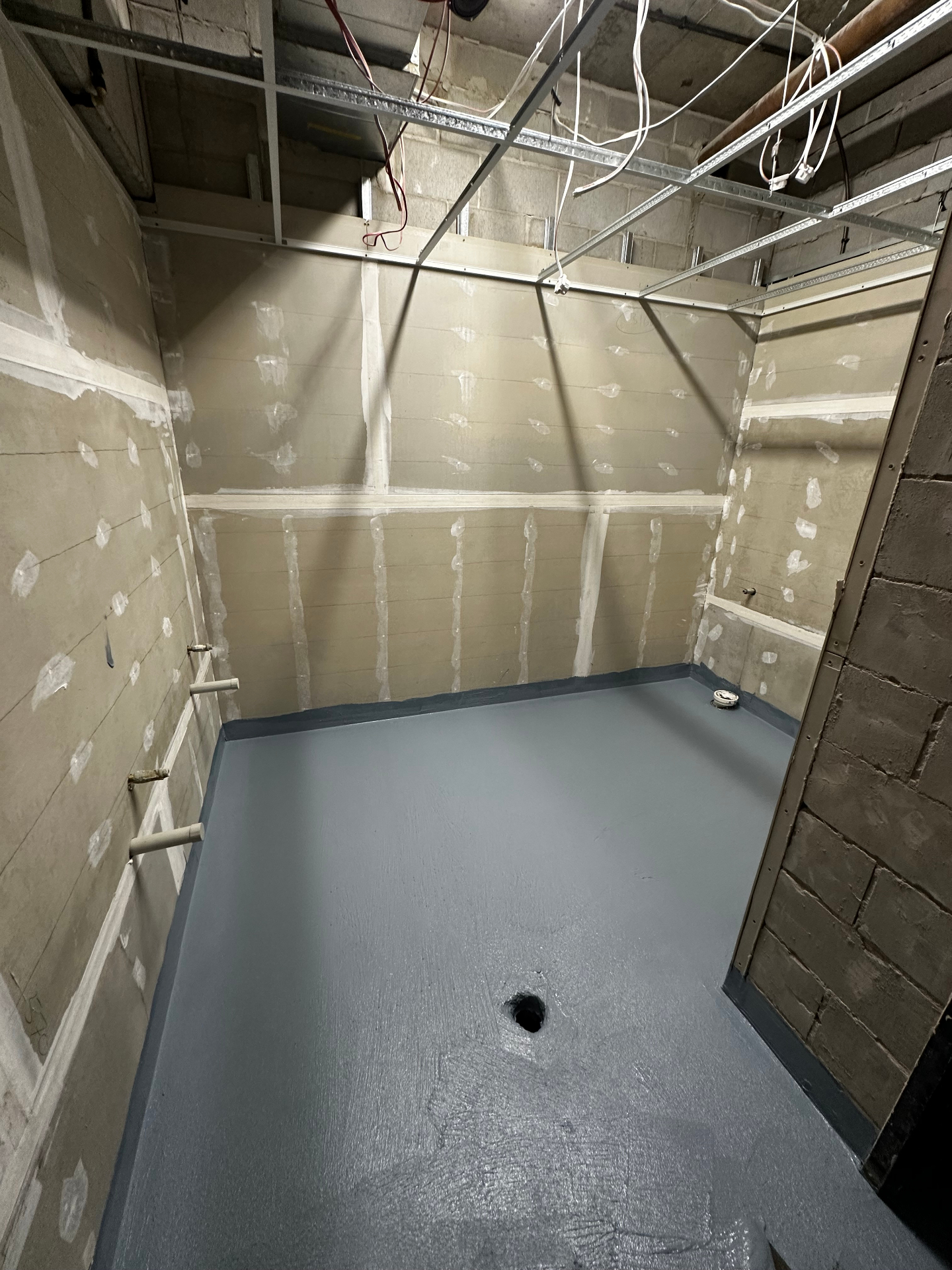 Bathroom Membrane & Screed